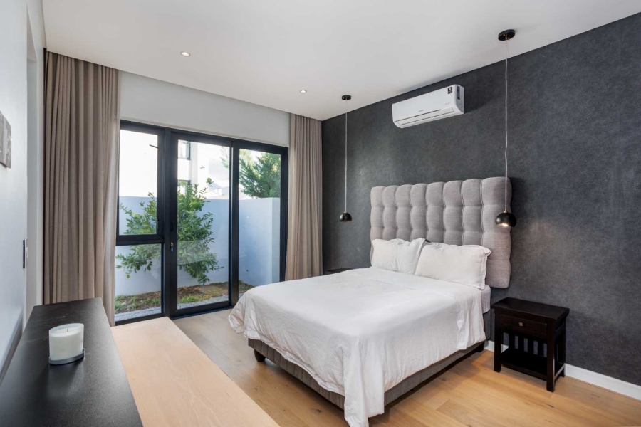 To Let 5 Bedroom Property for Rent in Val De Vie Estate Western Cape